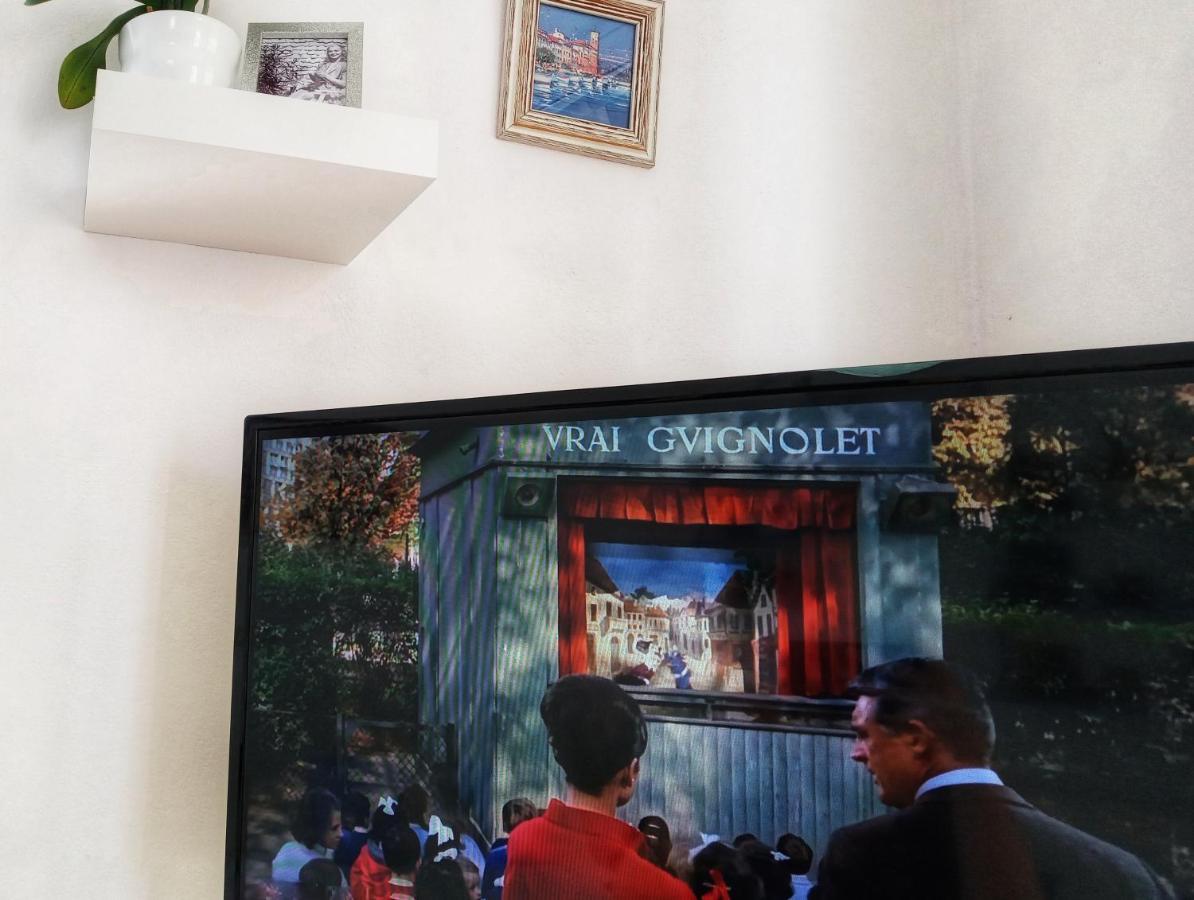 Kristi Apartment 2 Min To Sea Netflix & Espresso Station Sarandë 外观 照片