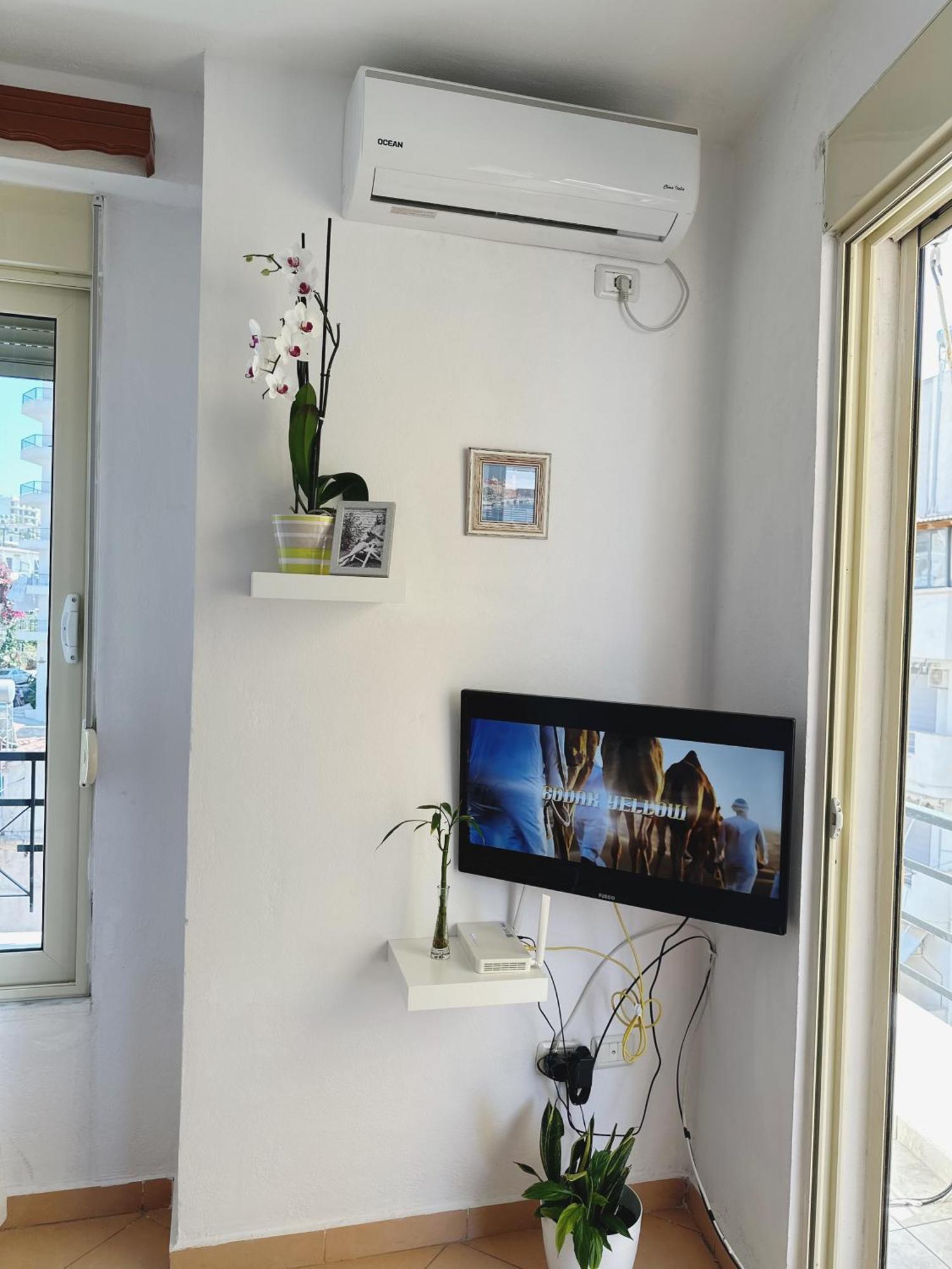 Kristi Apartment 2 Min To Sea Netflix & Espresso Station Sarandë 外观 照片